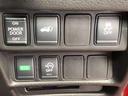 バックドアは自動で開閉するので、ゴルフ場に着いたときに運転席のスイッチひとつで開けれます