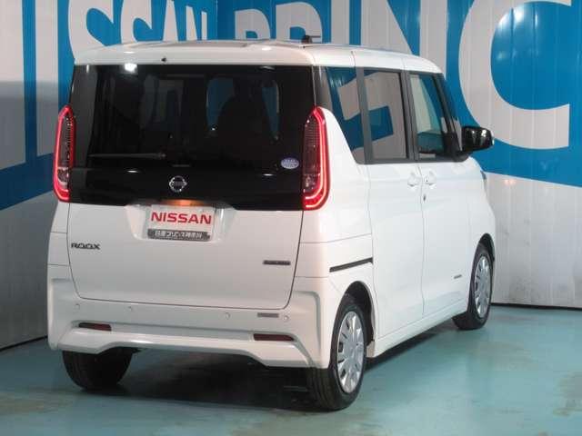 X 送迎タイプ 日産プリンス神奈川展示試乗車 オートステップ 助手席乗降用グリップ メモリーナビ アラウンドビューモニター 両側オートスライドドア SOSコール ドラレコ ETC2.0 リヤシーリングファン(3枚目)