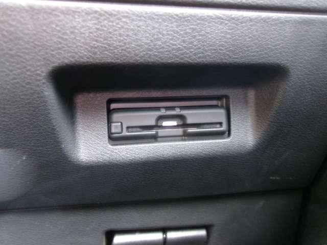 キックス メモリーナビ　ＥＴＣ　ドラレコ　オートライト　ナビ＆ＴＶ　ワンオ－ナ－車　追従クルコン　スマートキー　ＬＥＤヘッド　レーンアシスト　パワーステアリング　盗難防止システム　ドライブレコーダー　ＥＴＣ　整備記録簿有　メモリーナビ　サイドエアバッグ（6枚目）