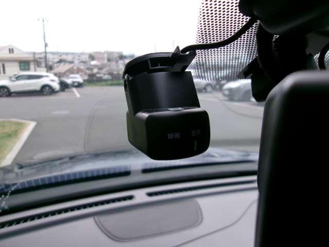 キックス メモリーナビ　ＥＴＣ　ドラレコ　オートライト　ナビ＆ＴＶ　ワンオ－ナ－車　追従クルコン　スマートキー　ＬＥＤヘッド　レーンアシスト　パワーステアリング　盗難防止システム　ドライブレコーダー　ＥＴＣ　整備記録簿有　メモリーナビ　サイドエアバッグ（7枚目）