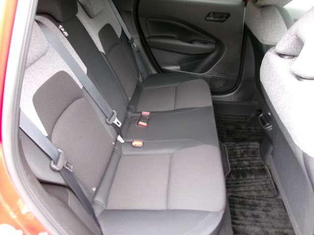 ノート メモリーナビ ETC 踏み間違い防止装置 衝突軽減ブレーキ ワンオーナー LDW バックカメラ インテリキー イモビライザー メモリーナビ ナビTV付き ワンセグTV付き 整備点検記録簿 ETC オートエアコン サイドエアバッグ パワーウインドウ(11枚目)