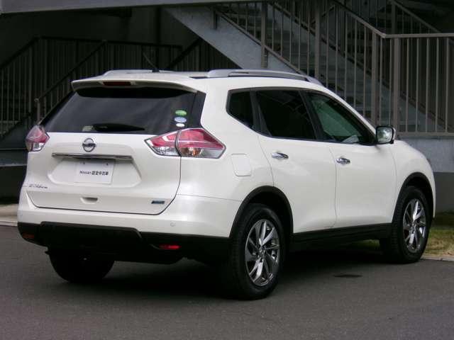 エクストレイル ２．０　２０Ｘｔｔ　エマージェンシーブレーキパッケージ　２列車　アラウンドビューモニター　パーキングアシ　オートクルーズコントロール　アラウンドビュー　ＬＥＤライト　レーンアシスト　ナビ＆ＴＶ　アルミホイール　オートエアコン　キーレス　パワーウインドウ　バックカメラ　記録簿　ＡＢＳ　ＥＴＣ　メモリーナビ（2枚目）