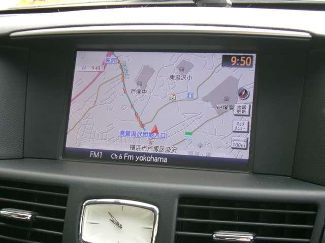 フーガ 2.5 250GT HDDナビ アラウンドビューモニター ETC スマートキー Bカメラ LEDヘッドライト オートエアコン 記録簿 クルコン ETC エアバッグ ナビTV HDDマルチナビ Sカメラ 黒革シート 助手席エアバッグ サイドエアバッグ ABS キーレス(4枚目)