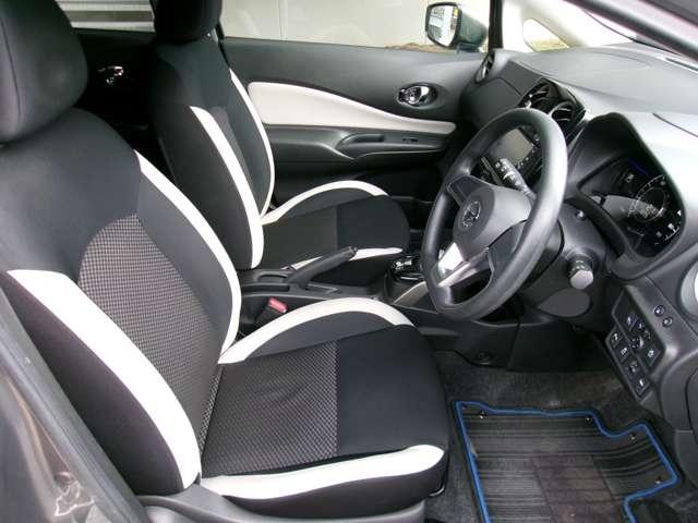 ノート ナビ　ＥＴＣ　エマージェンシーブレーキ　踏み間違い防止装置　記録簿付　Ｒカメラ　運転席助手席エアバック　レーンキープ　ＡＵＴＯエアコン　１オーナー　盗難防止システム　ナビＴＶ　ＡＷ　運転席エアバッグ　キーレスエントリー　ＥＴＣ車載器　パワーウィンドウ　パワステ（9枚目）