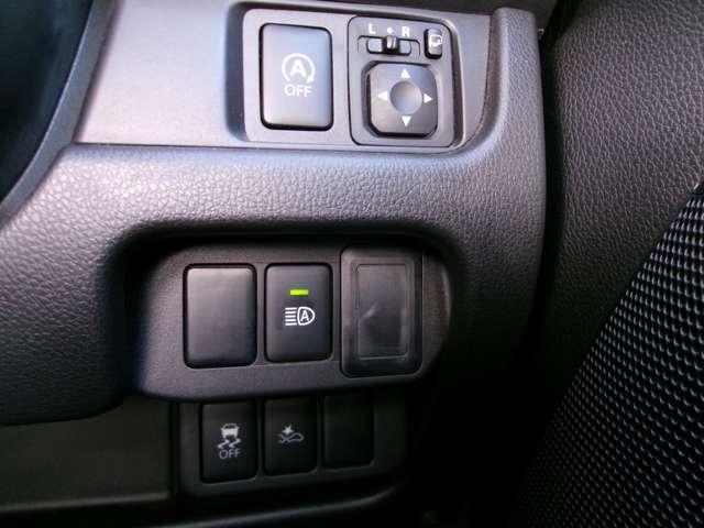 デイズ メモリーナビ　エマージェンシーブレーキ　ナビＴＶ付　全席ＰＷ　ＩＳＴＯＰ　ダブルエアバッグ　ＰＳ　スマキー　Ｂカメラ　ＡＡＣ　盗難防止システム　１オーナー車　アルミホイール　キーフリーシステム　記録簿　ＡＢＳ　１セグＴＶ　メモリーナビ（7枚目）