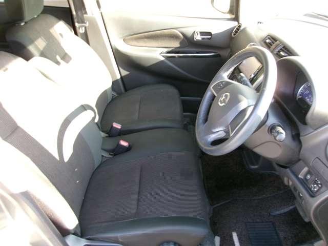 デイズ メモリーナビ　エマージェンシーブレーキ　ナビＴＶ付　全席ＰＷ　ＩＳＴＯＰ　ダブルエアバッグ　ＰＳ　スマキー　Ｂカメラ　ＡＡＣ　盗難防止システム　１オーナー車　アルミホイール　キーフリーシステム　記録簿　ＡＢＳ　１セグＴＶ　メモリーナビ（8枚目）