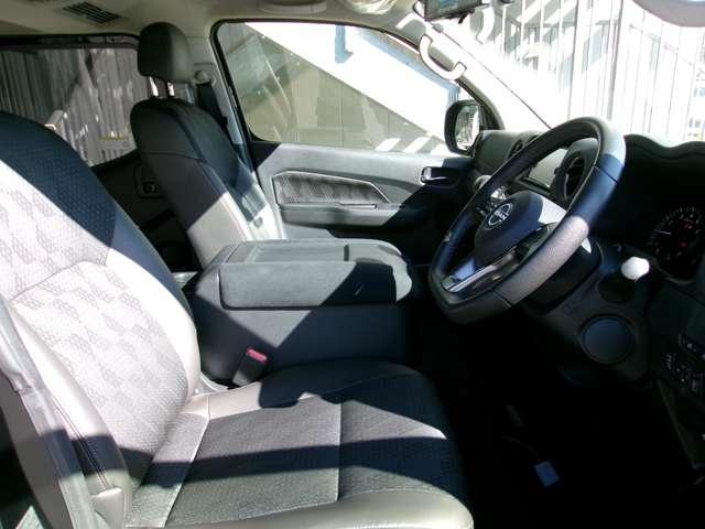 キャラバン 2.0 グランド プレミアムGX ロングボディ 弊社展示試乗車 メモリーナビ レーンキープ 禁煙 Wエアバック スマートキー&プッシュスタート ドラレコ ナビTV ETC キーレスエントリー Bカメラ オートエアコン LEDヘッドライト パワーウィンド メモリーナビ ABS(13枚目)