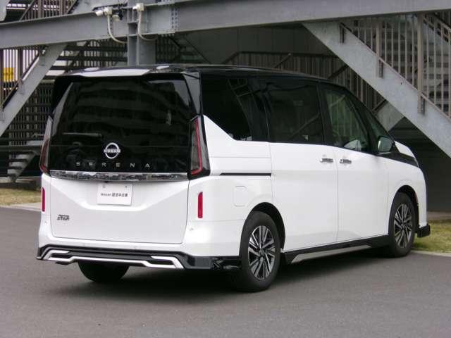 セレナ 2.0 ハイウェイスターV W電動スライド レーダークルコン レーンアシスト LEDランプ ワンオーナー車 盗難防止システム ETC装備 カーテンエアバッグ アルミホイール キーフリー メモリ-ナビ ナビTV 記録簿 エアコン(2枚目)