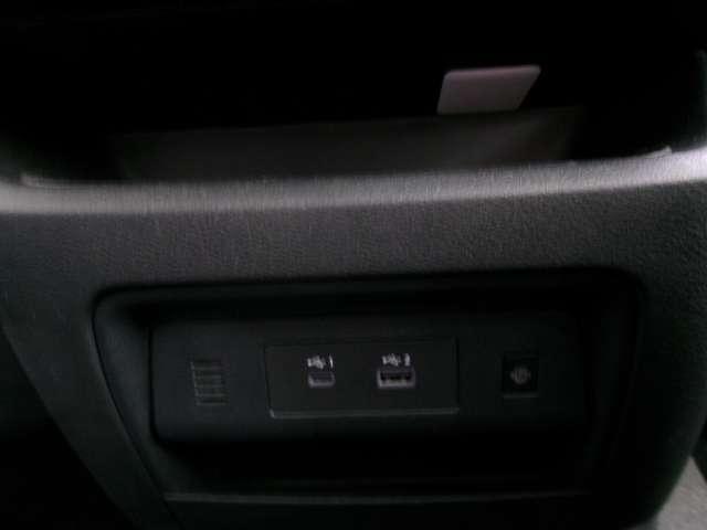 セレナ 2.0 ハイウェイスターV W電動スライド レーダークルコン レーンアシスト LEDランプ ワンオーナー車 盗難防止システム ETC装備 カーテンエアバッグ アルミホイール キーフリー メモリ-ナビ ナビTV 記録簿 エアコン(13枚目)