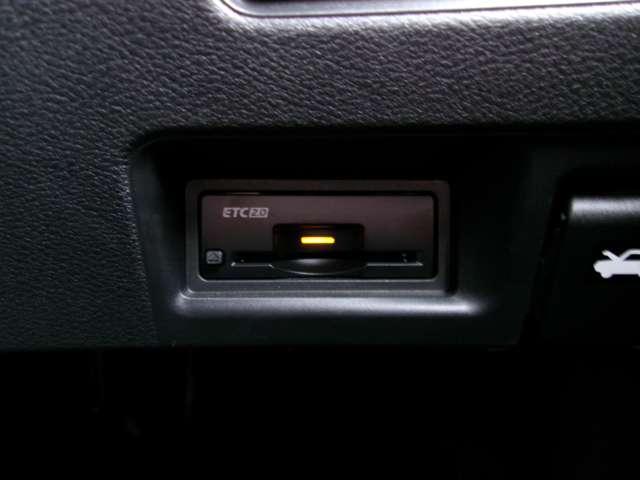 セレナ 1.4 e-POWER ハイウェイスターV 弊社展示試乗車 メーカーナビ ETC 自動(被害軽減)ブレーキ LDP 追従クルーズ LEDランプ 寒冷地仕様 バックモニター 禁煙 アルミホイール ドライブレコーダ ETC 記録簿 盗難防止システム スマートキー 1オナ オートエアコン(7枚目)