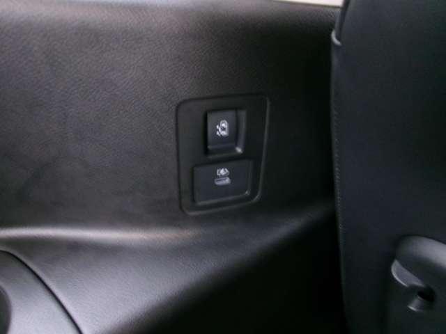 セレナ 1.4 e-POWER ハイウェイスターV 弊社展示試乗車 メーカーナビ ETC 自動(被害軽減)ブレーキ LDP 追従クルーズ LEDランプ 寒冷地仕様 バックモニター 禁煙 アルミホイール ドライブレコーダ ETC 記録簿 盗難防止システム スマートキー 1オナ オートエアコン(16枚目)