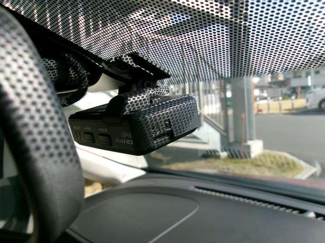 ノート １．２　ｅ－ＰＯＷＥＲ　Ｘ　メモリーナビ　ＥＴＣ　ドラレコ　記録簿付　Ｒカメラ　運転席助手席エアバック　レーンキープ　ＡＵＴＯエアコン　１オーナー　盗難防止システム　ナビＴＶ　運転席エアバッグ　キーレスエントリー　ドラレコ　ＥＴＣ車載器　パワーウィンドウ（7枚目）