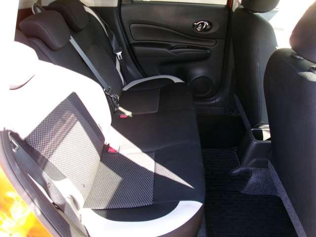 ノート １．２　ｅ－ＰＯＷＥＲ　Ｘ　メモリーナビ　ＥＴＣ　ドラレコ　記録簿付　Ｒカメラ　運転席助手席エアバック　レーンキープ　ＡＵＴＯエアコン　１オーナー　盗難防止システム　ナビＴＶ　運転席エアバッグ　キーレスエントリー　ドラレコ　ＥＴＣ車載器　パワーウィンドウ（13枚目）