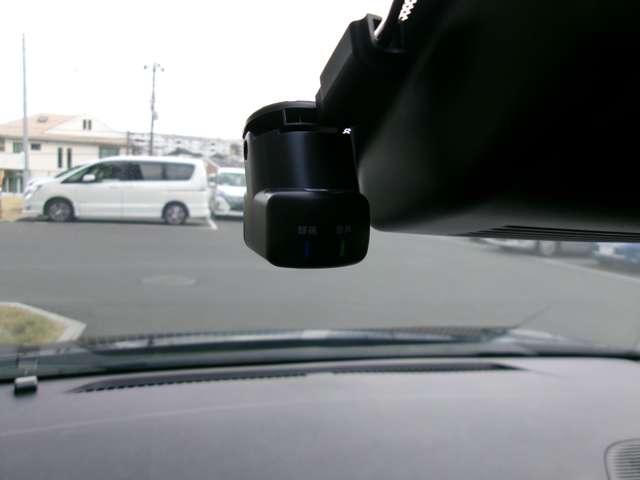 ノート 1.2 X 日産コネクトナビ ETC ドラレコ リアカメラ 衝突被害軽減ブレ-キ 全方位カメラ ETC付 LEDヘッドライト レーダークルーズ レーンアシスト インテリジェントキー ドラレコ 整備記録簿 盗難防止システム ワンセグTV TVナビ(7枚目)