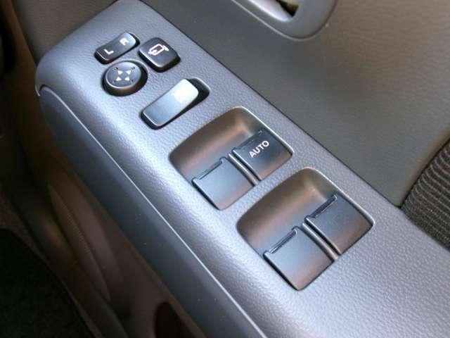 モコ ６６０　Ｅ　ショコラティエ　インテリジェントキー　電動格納ドアミラー　キーフリー　助手席エアバッグ　イモビ　エアバック　ＡＡＣ　インテリキー　ＡＢＳ　パワーステアリング　パワーウィンドウ　ワンオーナー　記録簿（7枚目）