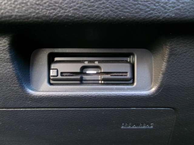 ルークス 660 ハイウェイスターX メモリーナビ ETC ドラレコ アイスト 衝突被害軽減ブレ-キ 助手席側オートスライドドア マルチビューカメラ 車線逸脱警報装置 ETC LED スマートキー パワーウィンドウ ワンオーナー カーテンエアバック ドライブレコーダー(6枚目)