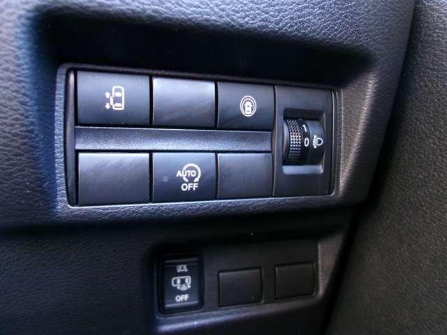 ルークス 660 ハイウェイスターX メモリーナビ ETC ドラレコ アイスト 衝突被害軽減ブレ-キ 助手席側オートスライドドア マルチビューカメラ 車線逸脱警報装置 ETC LED スマートキー パワーウィンドウ ワンオーナー カーテンエアバック ドライブレコーダー(10枚目)