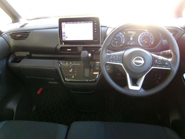 ルークス ６６０　ハイウェイスターＸ　プロパイロット　エディション　メモリーナビ　ＥＴＣ　ドラレコ　アイドリング　イモビ　パノラマモニター　助手席エアバッグ　衝突軽減ブレーキ　ＰＷ　ナビ＆ＴＶ　１セグ　パワースライドドア　ＬＥＤヘッドライト　ＬＤＷ　スマートキー　ＥＴＣ　ワンオーナー車　バックカメラ（3枚目）