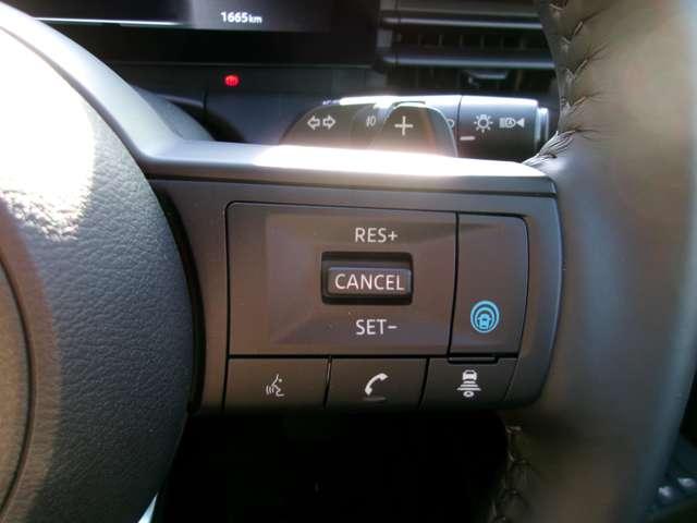 セレナ 2.0 ハイウェイスターV 弊社展示試乗車 日産コネクトナビ W電動スライド レーダークルコン レーンアシスト 展示試乗車UP LEDランプ ワンオーナー車 盗難防止システム ETC装備 カーテンエアバッグ アルミホイール キーフリー メモリ-ナビ ナビTV(9枚目)