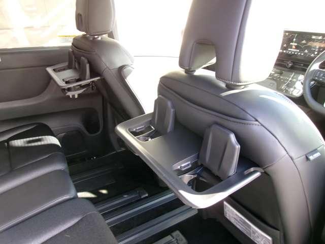 セレナ ２．０　ハイウェイスターＶ　弊社展示試乗車　日産コネクトナビ　ＥＴＣ　Ｗ電動スライド　レーダークルコン　レーンアシスト　展示試乗車ＵＰ　ＬＥＤランプ　ワンオーナー車　盗難防止システム　ＥＴＣ装備　カーテンエアバッグ　アルミホイール　キーフリー　メモリ－ナビ　ナビＴＶ（18枚目）