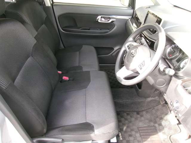 ムーヴ ６６０　カスタム　Ｘ　リミテッド　ＳＡＩＩＩ　オートライト　メモリナビ　ＥＴＣ付き　ワンセグ　メモリナビ　ナビＴＶ　エコアイドル　ワンオーナー　アルミ　オートエアコン　イモビライザー　整備記録簿　ＡＢＳ　キーレス　エアバッグ　パワーウィンドウ　エマージェンシーブレーキ（12枚目）