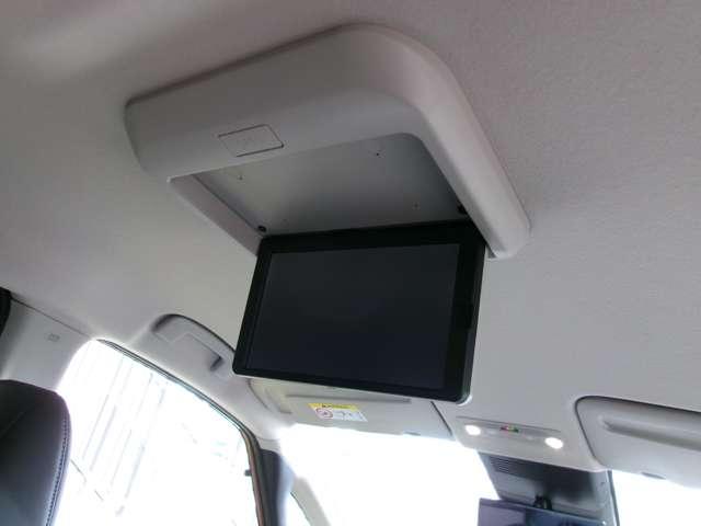 セレナ １．４　ｅ－ＰＯＷＥＲ　ルキシオン　弊社展示試乗車　日産コネクトナビ　ＥＴＣ　インテリジェントエマージェンシーブレーキ　アラウンドビュー　ＬＥＤヘッドランプ　禁煙　ドライブレコーダー　ＬＤＰ　ワンオーナー　バックモニター　パーキングアシスト　ＥＴＣ　アルミホイール　寒冷地仕様（6枚目）