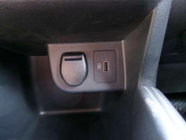 キックス １．２　Ｘ　ツートーン　インテリアエディション　（ｅ－ＰＯＷ　メモリーナビ　ＥＴＣ　ドラレコ　サイドエアバッグ　車線逸脱警報装置　ＬＥＤヘッドライト　１オーナー　リアカメラ　フルセグＴＶ　シートヒーター　ドライブレコーダー　アルミ　ＥＴＣ　メンテナンスノート（12枚目）