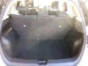 ラゲッジルームも広々としていて、様々な場面で使い勝手が良いです♪下の部分にはパンク修理キットが収納されています☆