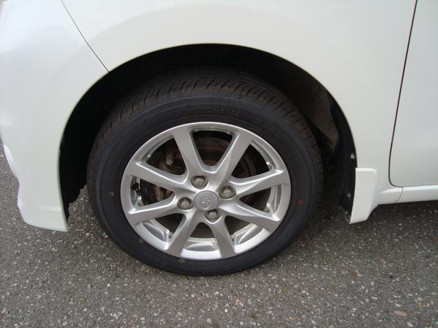 ステラ Ｒ　ナビ搭載　４ＷＤ　純正キー２つ　取扱説明書　整備手帳　パンク修理剤（34枚目）