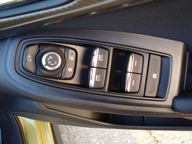 XV 2.0e-L EyeSight ナビ バックカメラ サイドカメラ フロントカメラ 障害物センサー レーンアシスト クルーズコントロール X-MODE CD・DVD再生 Bluetooth接続 スマートキー トノカバー(15枚目)