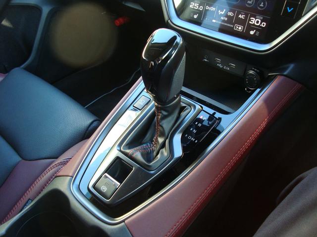 レヴォーグ ＳＴＩ　Ｓｐｏｒｔ　ＥＸ　ＥｙｅＳｉｇｈｔ　Ｘ搭載車（34枚目）