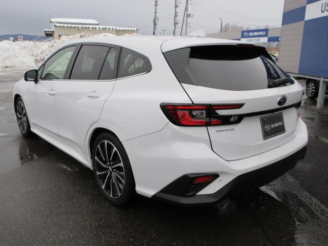 レヴォーグ STIスポーツ EX 元レンタカー(13枚目)