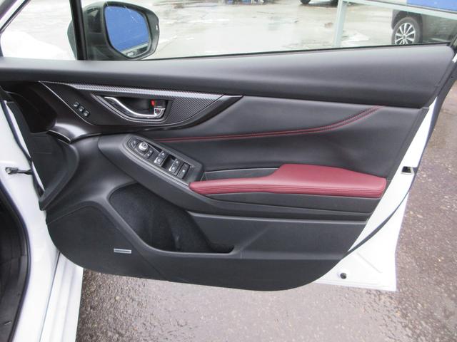 レヴォーグ STIスポーツ EX 元レンタカー(14枚目)