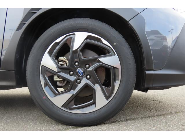 クロストレック リミテッド 弊社元社有車 禁煙車 サンルーフ 本革シート 禁煙車 ブラック本革シート サンルーフ 11.6インチディスプレイ F/S/Rカメラ 運転席・助手席シートヒーター ナビ機能あり(7枚目)