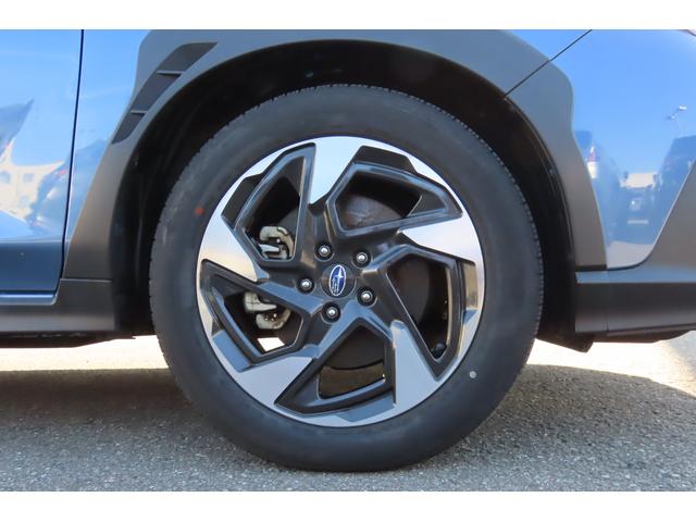 クロストレック リミテッド 弊社元社有車 11.6インチディスプレイ 禁煙車 元試乗車 ルーフレール 新世代アイサイト 11.6インチディスプレイ 運転席・助手席シートヒーター F/S/Rカメラ リヤシートUSBポートあり(7枚目)