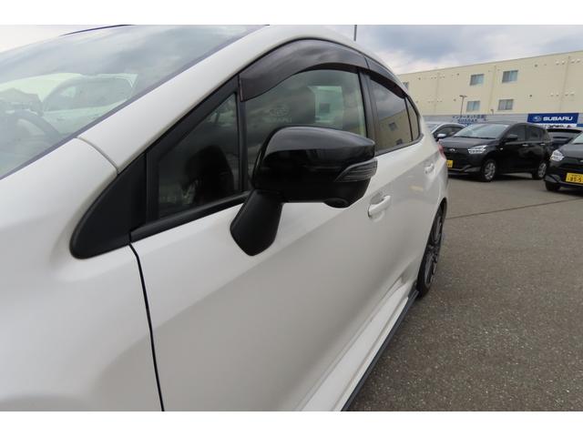 ＷＲＸ Ｓ４ ＳＴＩ　Ｓｐｏｒｔ　ＥｙｅＳｉｇｈｔ　ＳＴＩスポーツ、フロントグリルカメラ、サイドビューカメラ、アイサイトＶｅｒ３．０、ターボ車、ＳＴＩエアロＦスポイラー、Ｒアンダースポイラー、サイドアンダースポイラー、ＳＴＩフレキシブルタワーバー装備（11枚目）