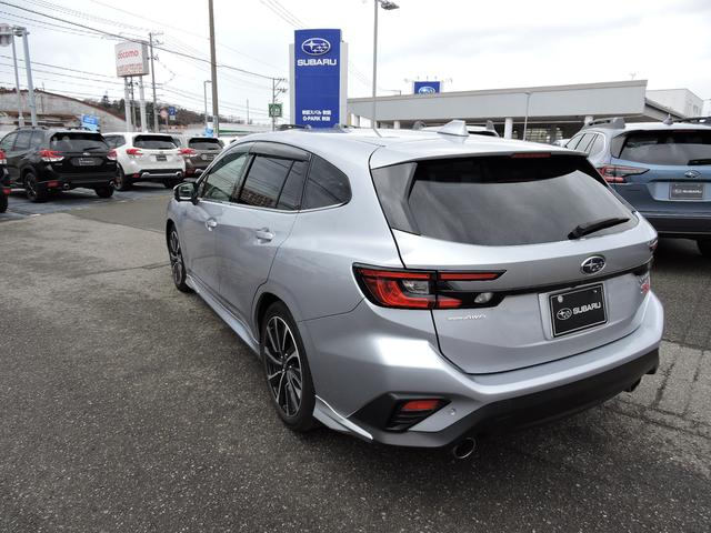 レヴォーグ ＳＴＩ　Ｓｐｏｒｔ　ＥＸ　ＥｙｅＳｉｇｈｔ　Ｘ搭載車　アイサイトＸ搭載　ボルドー本革シート　前後席シートヒーター　１１．６インチディスプレイ　Ｆ／Ｓ／Ｒカメラ　ＥＴＣ２．０　ドライブレコーダー　スマートリヤビューミラー　電動リヤゲート（10枚目）