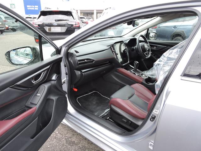 レヴォーグ ＳＴＩ　Ｓｐｏｒｔ　ＥＸ　ＥｙｅＳｉｇｈｔ　Ｘ搭載車　アイサイトＸ搭載　ボルドー本革シート　前後席シートヒーター　１１．６インチディスプレイ　Ｆ／Ｓ／Ｒカメラ　ＥＴＣ２．０　ドライブレコーダー　スマートリヤビューミラー　電動リヤゲート（51枚目）