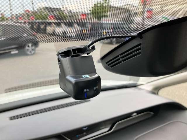 セレナ １．２　ｅ－ＰＯＷＥＲ　ハイウェイスター　Ｖ　大型ナビ・前後ドライブレコーダー（8枚目）