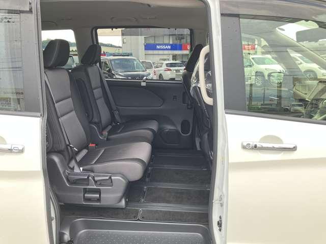 セレナ １．２　ｅ－ＰＯＷＥＲ　ハイウェイスター　Ｖ　大型ナビ・前後ドライブレコーダー（16枚目）