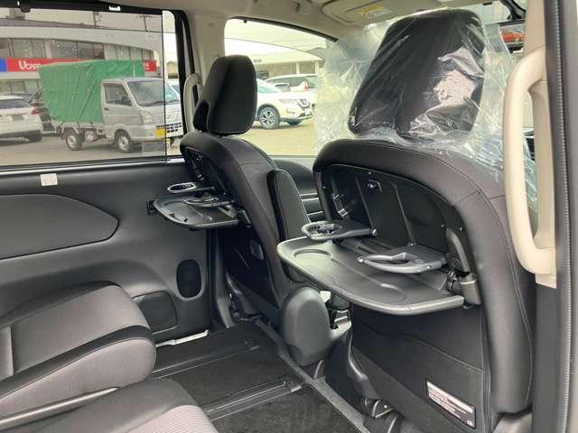 セレナ １．２　ｅ－ＰＯＷＥＲ　ハイウェイスター　Ｖ　大型ナビ・前後ドライブレコーダー（18枚目）