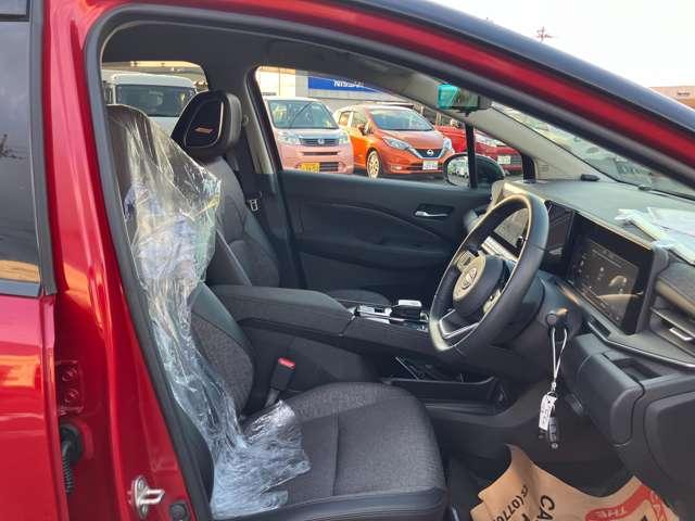 オーラ １．２　Ｇ　ＦＯＵＲ　４ＷＤ　メーカーナビ・プロパイロット・ＢＯＳＥスピー（15枚目）