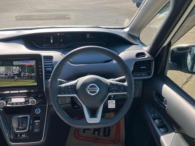 セレナ １．２　ｅ－ＰＯＷＥＲ　ハイウェイスター　Ｖ　メモリーナビ・ブルーレイ・プロパイロット（6枚目）