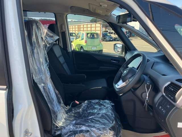 セレナ １．２　ｅ－ＰＯＷＥＲ　ハイウェイスター　Ｖ　メモリーナビ・ブルーレイ・プロパイロット（17枚目）