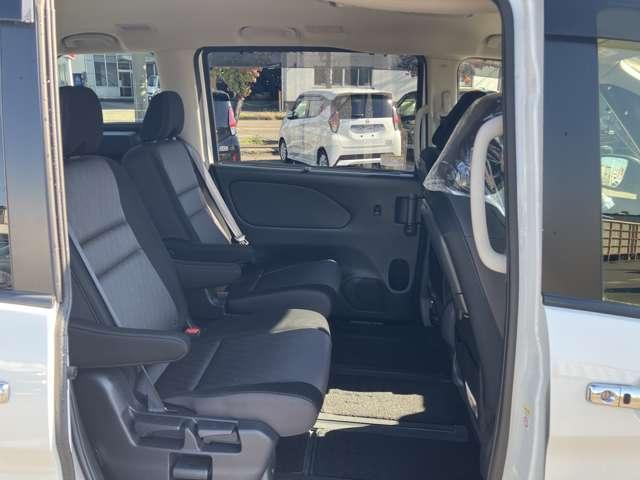 セレナ １．２　ｅ－ＰＯＷＥＲ　ハイウェイスター　Ｖ　メモリーナビ・ブルーレイ・プロパイロット（18枚目）