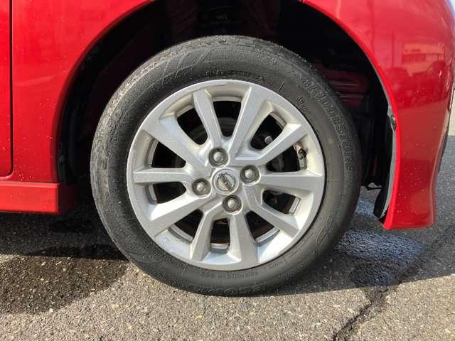 �A���~�z�C�[���������Ă���܂��B