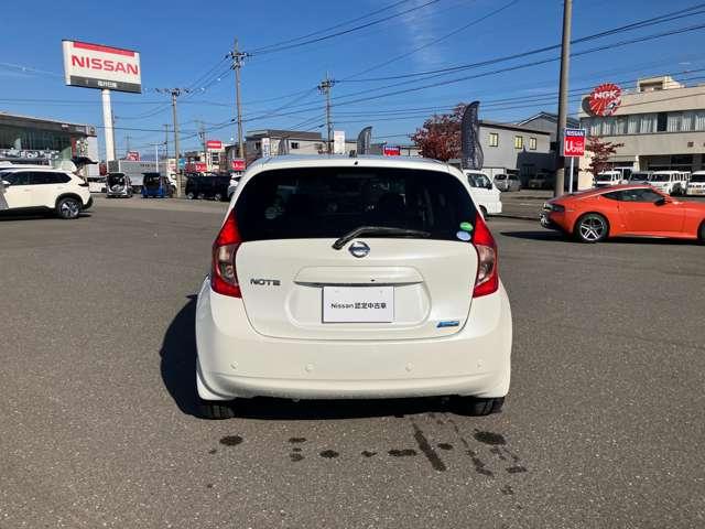 火曜日〜土曜日は９：３０〜１８：３０、日曜祝日は９：３０〜１８：００まで営業しております。（毎週月曜は定休日となります）