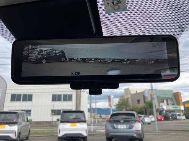 リーフ ｅ＋　アーバンクロム　メーカーナビ・アラウンドビューモニター・（7枚目）