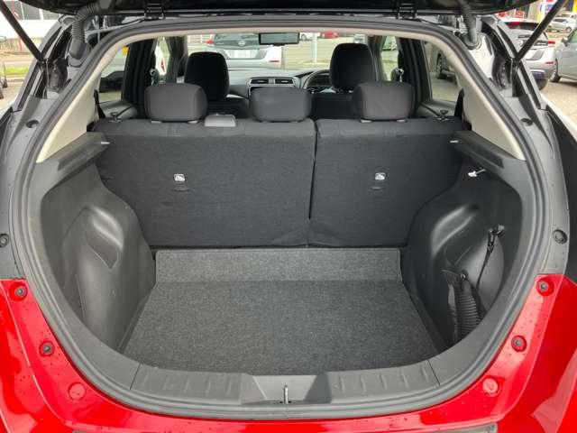 リーフ ｅ＋　アーバンクロム　メーカーナビ・アラウンドビューモニター・（19枚目）