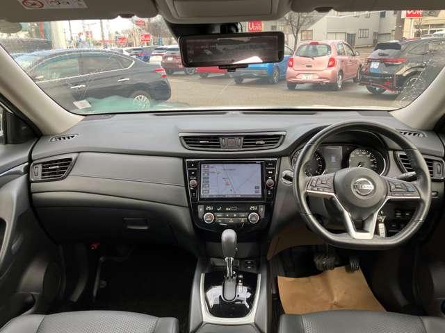 エクストレイル ２．０　２０Ｘｉ　２列車　４ＷＤ（3枚目）